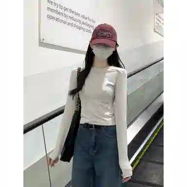 CASTLE WOODS 2025chic T