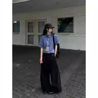 CASTLE WOODS vintage