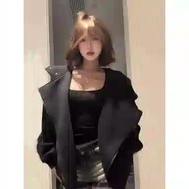 CASTLE WOODS oversize