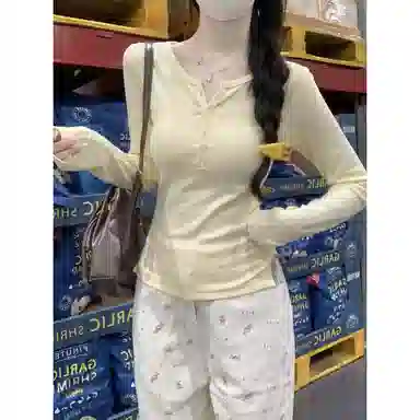 CASTLE WOODS 2025t T