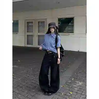 CASTLE WOODS vintage