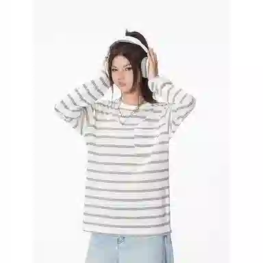 CASTLE WOODS t T
