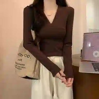 CASTLE WOODS 2025V T