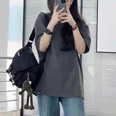 维多利亚旅行者 纯色翻盖开合休闲时尚防泼水 涤纶 邮差包单肩斜挎包 常规 男女同款情侣款 蓝拼白