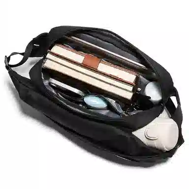 Victoria Traveler Crossbody Bag Black