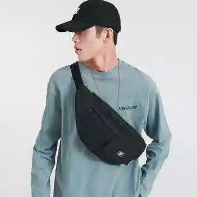 维多利亚旅行者 潮流日系机能风休闲运动骑行皮膜斜挎包胸包单肩包挎包 男女同款情侣款 黑色