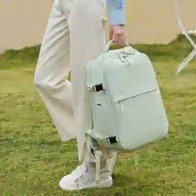 维多利亚旅行者 干湿分离多功能大容量出差独立鞋仓休闲时尚 涤纶 电脑包双肩包背包 常规 男女同款情侣款 绿色/米色/黑色