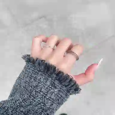 MY WORLD BEGINS AND ENDS WITH YOU