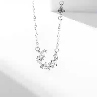 925