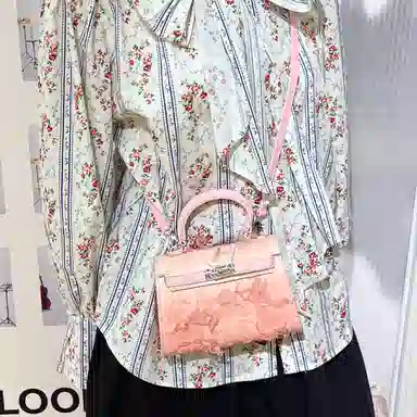 Emotional World OWLBOU