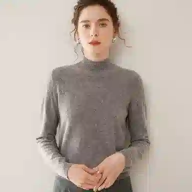 袋鼠 舒适简约减龄纯色半高领亲肤柔软套头长袖羊绒衫 女款