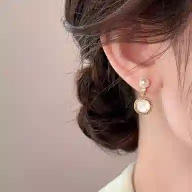 Yunxi Pearl Earrings