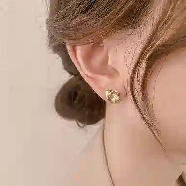 韵系 爱心锆石高级感轻奢小众设计感 电镀 耳钉 女款