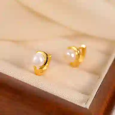 韵系 精致小巧个性设计感 淡水珍珠 耳钉 女款