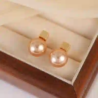 韵系 法式赫本风 几何方块无耳洞 仿珍珠 耳环 女款