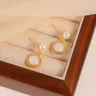 Yunxi Pearl Earrings