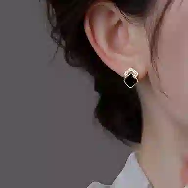 韵系 轻奢小众黑色菱形 铜镀金 耳环 女款