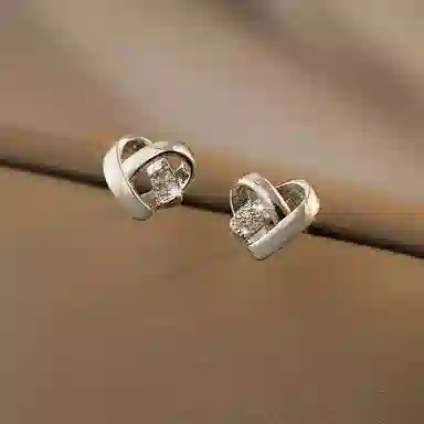 韵系 爱心锆石高级感轻奢小众设计感 电镀 耳钉 女款