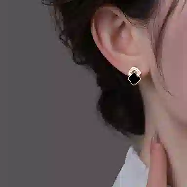 韵系 轻奢小众黑色菱形 铜镀金 耳环 女款
