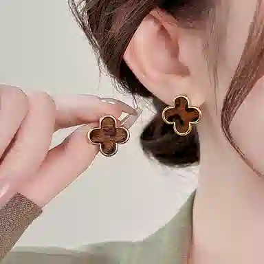 韵系 高级感豹纹四叶草 铜镀金 耳环 女款