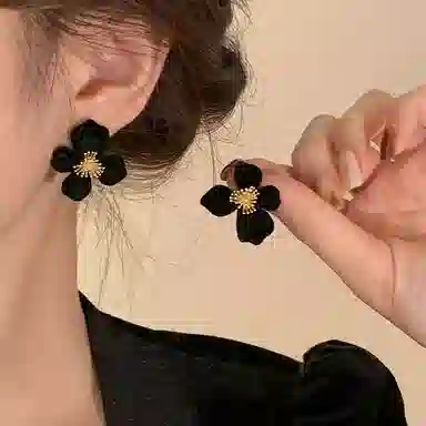 韵系 新年红丝绒花朵 铜镀金 耳环 女款