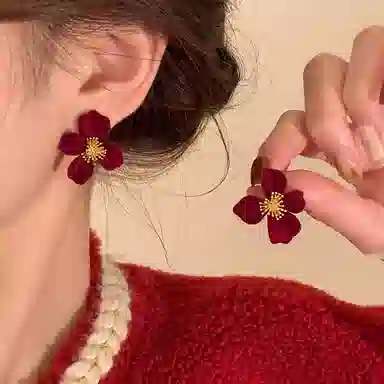 韵系 新年红丝绒花朵 铜镀金 耳环 女款