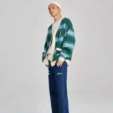 Starter V-Neck Cardigan