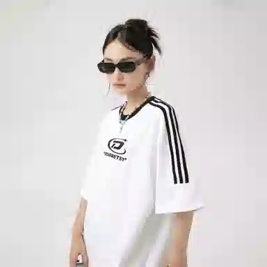 DEAR BETSY logo T