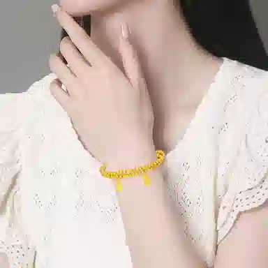999