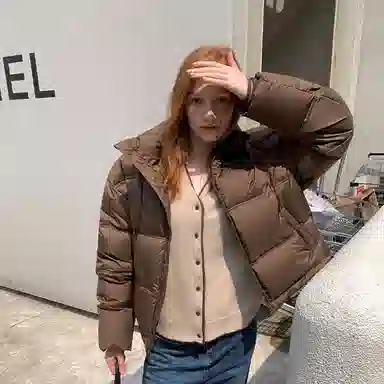 周淼 新款小立领短款外套羽绒服 女款