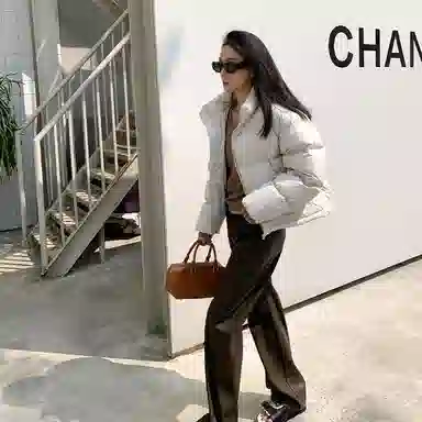 周淼 新款小立领短款外套羽绒服 女款