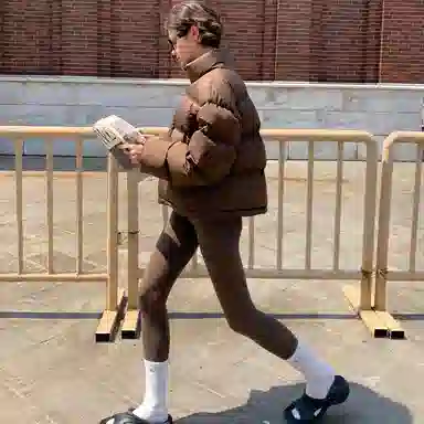周淼 新款小立领短款外套羽绒服 女款