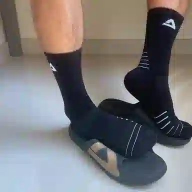 AW1 5
