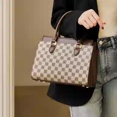 38 PVC Tote