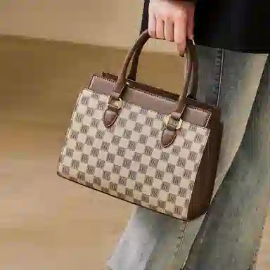 38 PVC Tote