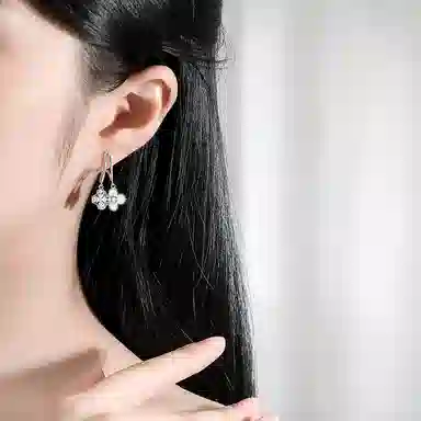 S925
