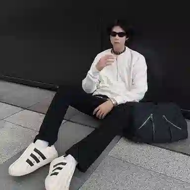 HELIPORT Sakura Basic Straight Jeans Black