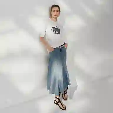 URBAN REVIVO UR T T_