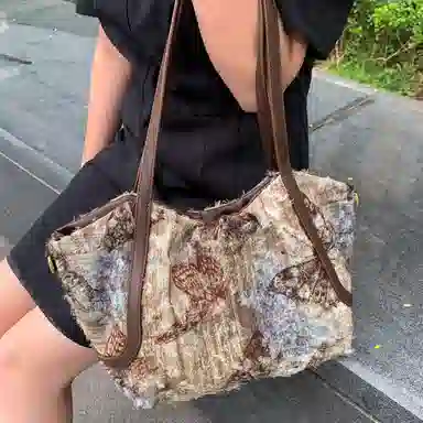 MACKJANICE Butterfly Shoulder Bag