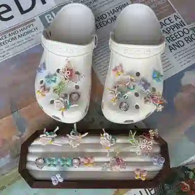 crocs DIY
