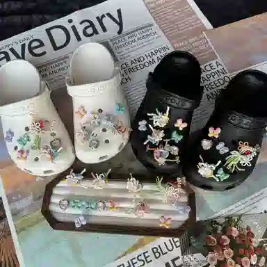 crocs DIY