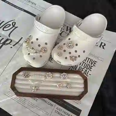 crocs DIY