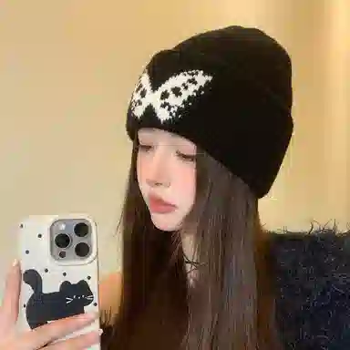 【韩版通勤秋冬必备】 攸委 蝴蝶刺绣针织毛线帽子女冬季百搭保暖加厚防寒护耳帽 腈纶 显脸小大头围时尚套头包头冷帽 男女同款情侣款