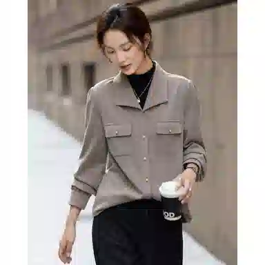 【dme】 冬季气质通勤翻领袋盖纽扣宽松小个子休闲随性上衣舒适显瘦简约纯色潮流复古风高级感长袖衬衫 女款