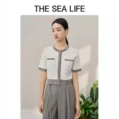 THE SEA LIFE T