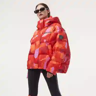 坦博尔 廓形云朵泡芙加厚长袖街头面包羽绒服 女款