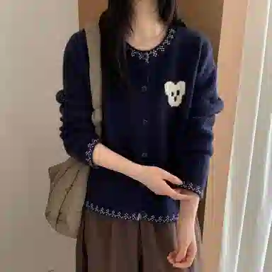 淑好百 撞色小熊刺绣开衫针织衫 女款