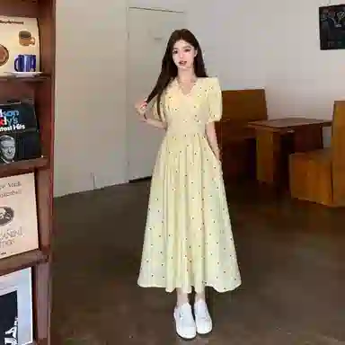 雾闪闪 时尚潮流舒适短袖连衣裙 女款