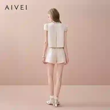 AIVEI A