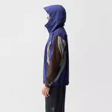 HELLY HANSEN